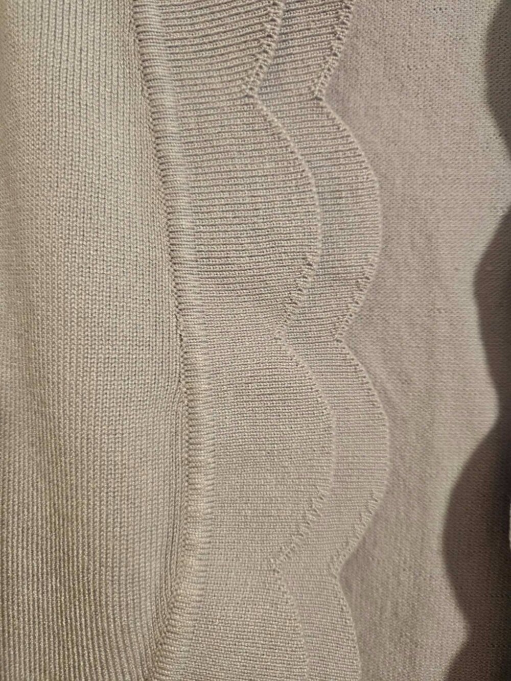 Cable & Gauge Scalloped Open Front Cardigan – Pale Lavender – Size L - Picture 3 of 6